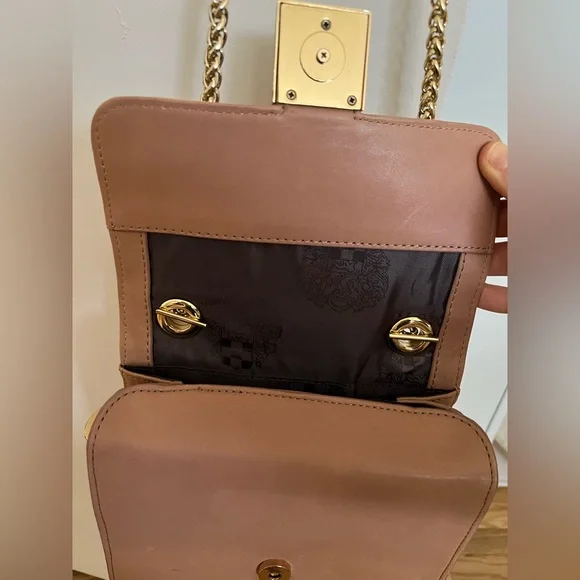 Vince Camuto bag - Picture 2 of 3